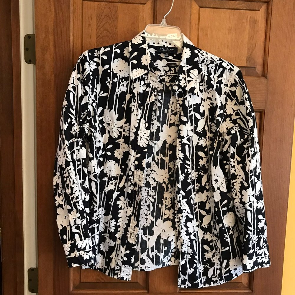 Jones of New York Blouse/Jacket